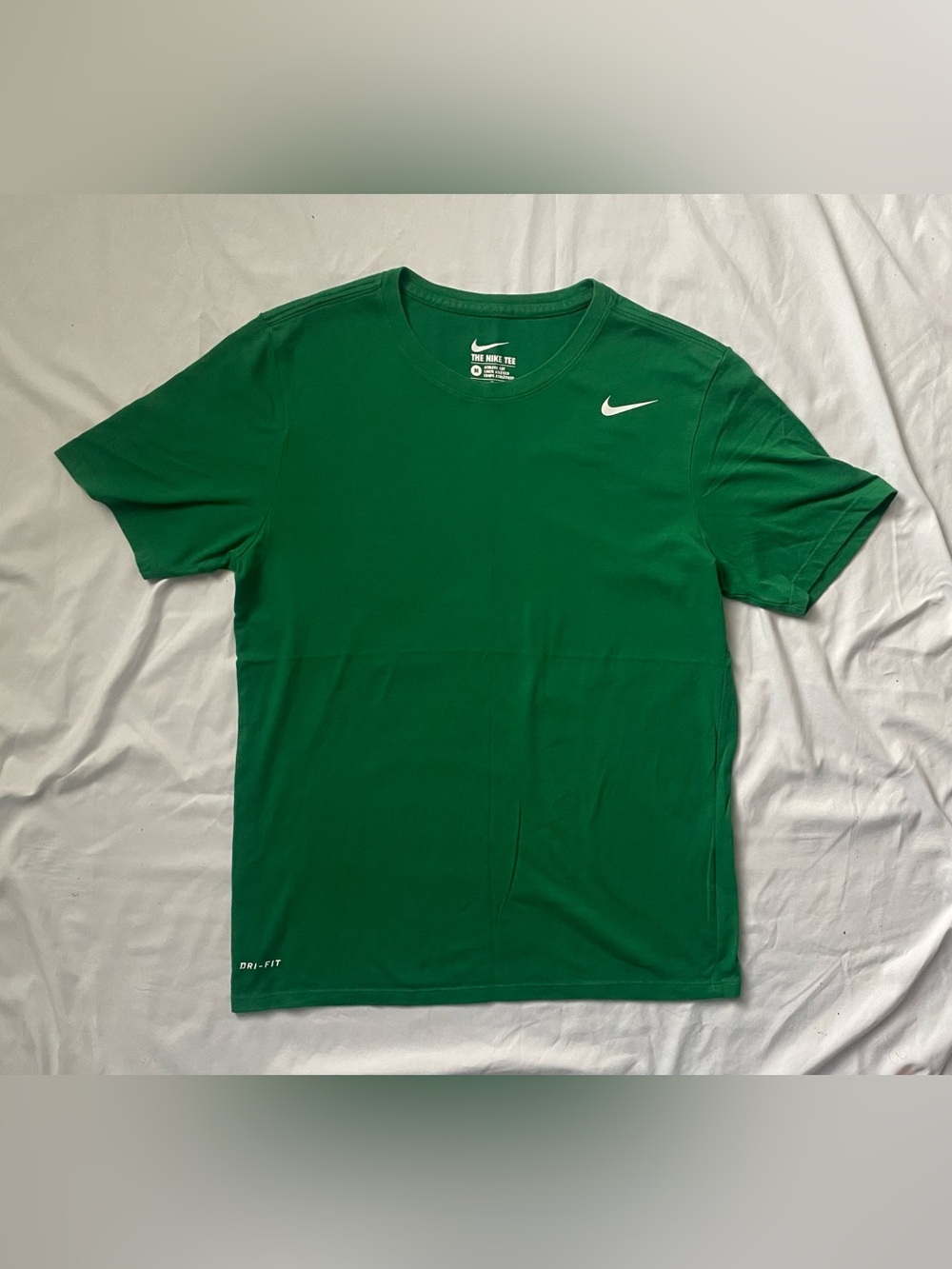 Nike Dri-FIT The Nike Tee Green Men’s Athletic Fit Crew Neck T-Shirt M